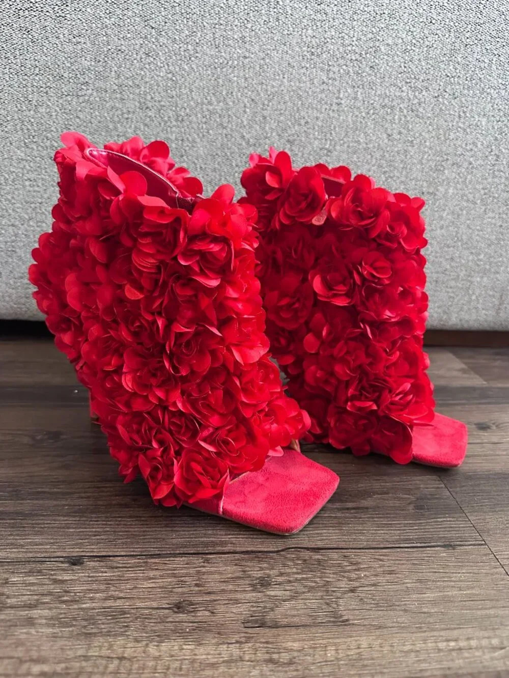 AZALEA WANG ROSA FLOWER STILETTO BOOTIE IN RED - Size 10